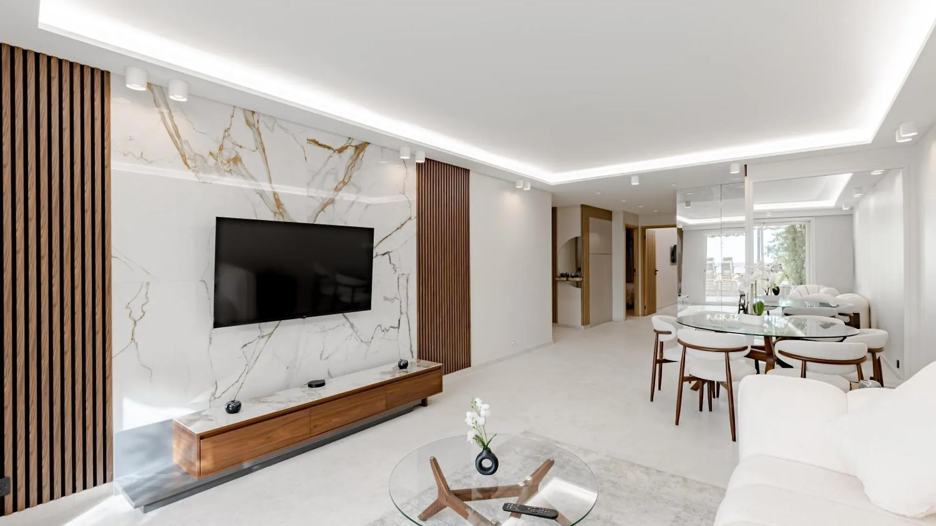 Cannes Apartment Sea View - 18H