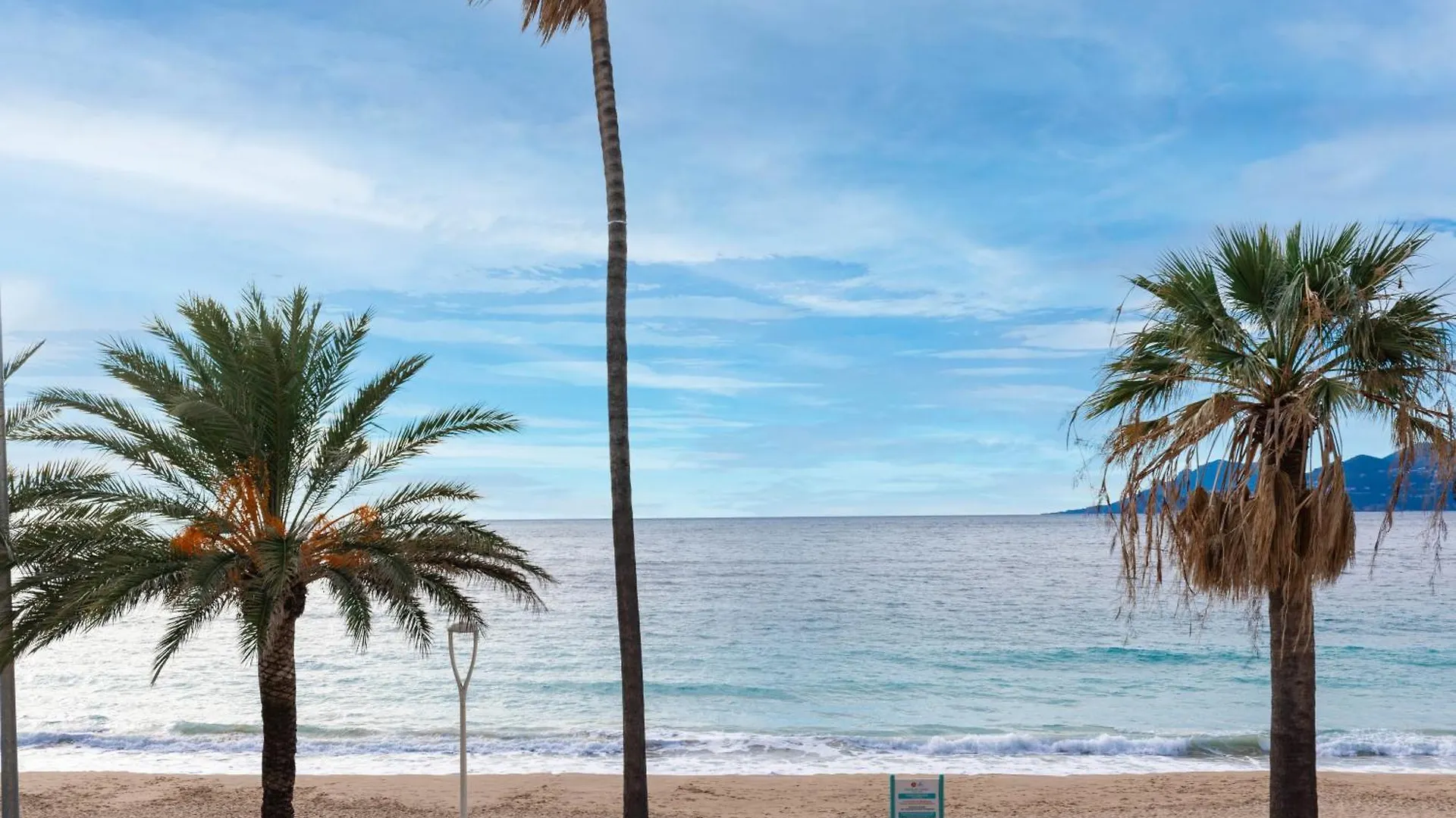 Cannes Apartment Sea View - 18H