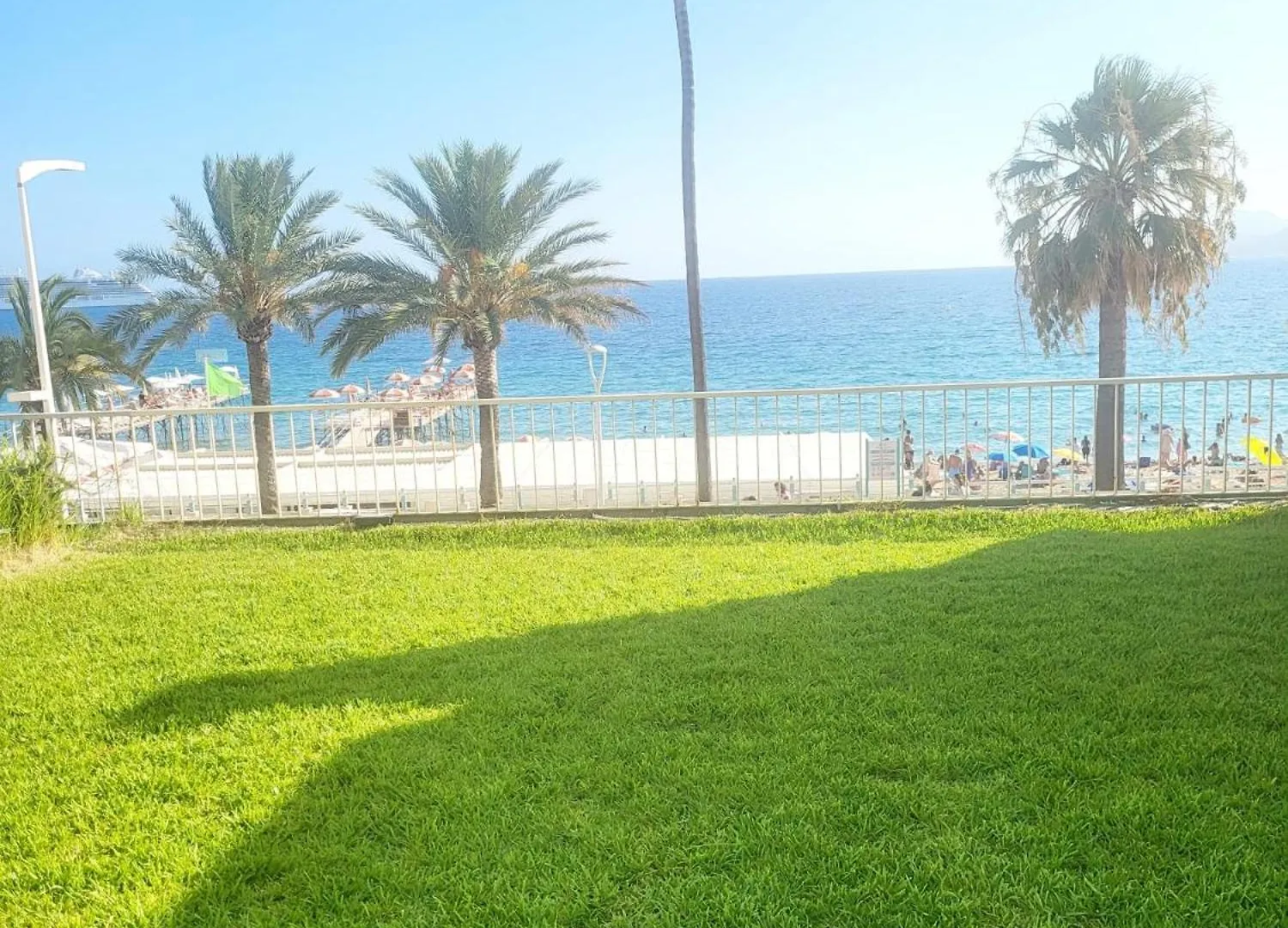 Cannes Apartment Sea View - 18H